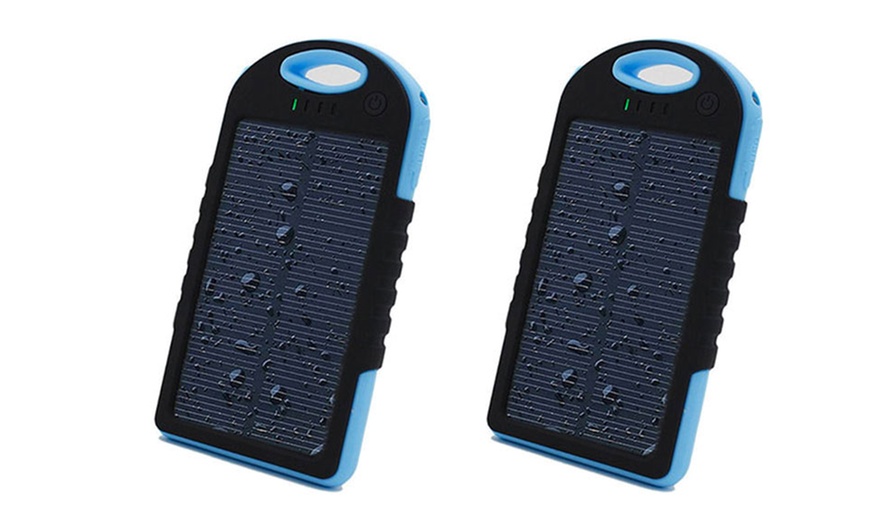 Image 9: Cargador solar portátil resistente al agua