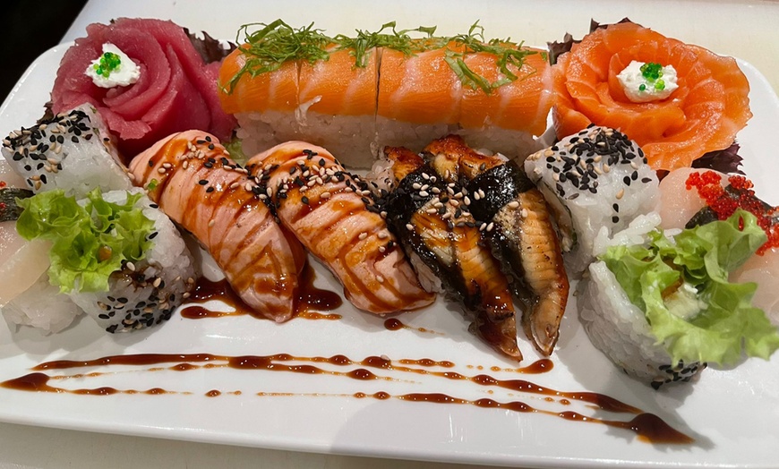 Image 2: Exklusives All-You-Can-Eat Sushi für 1 - 4 Personen
