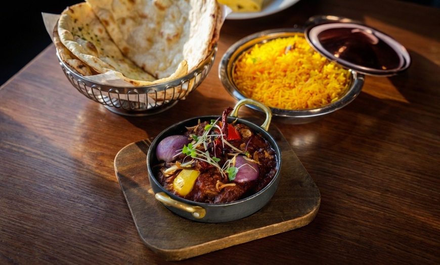 Image 3: Romantic Valentine’s Premium 5-Course Dinner with Sparkling Beverage 