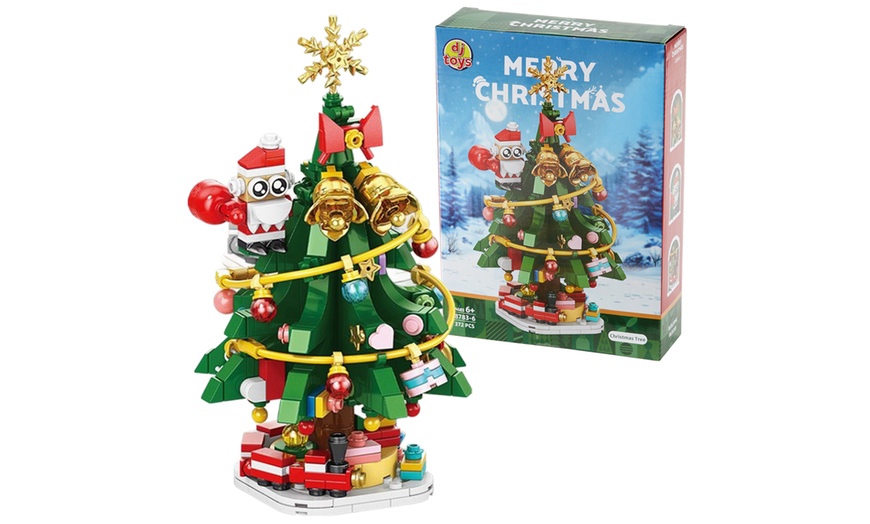 Image 7: Christmas Building Block Gift Set - Set of 3 Models, Compatible with Major Brands (Ages 6+)