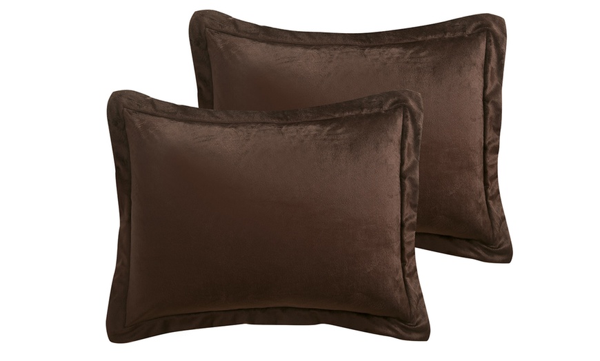 Image 11: Micromink and Sherpa Reversible Comforter Set (2- or 3-Piece)