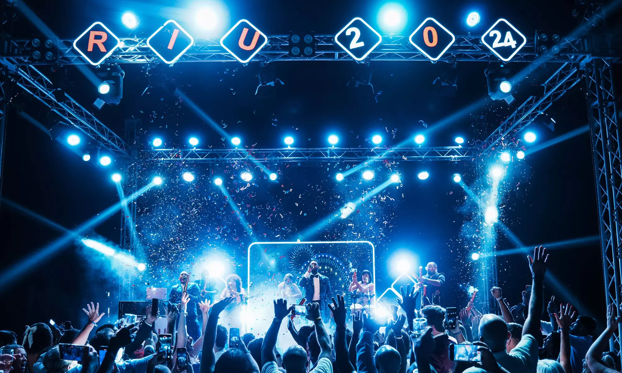 8-Hrs Yamaha PA System 4x Rental Package +1 or 2 Microphones Package