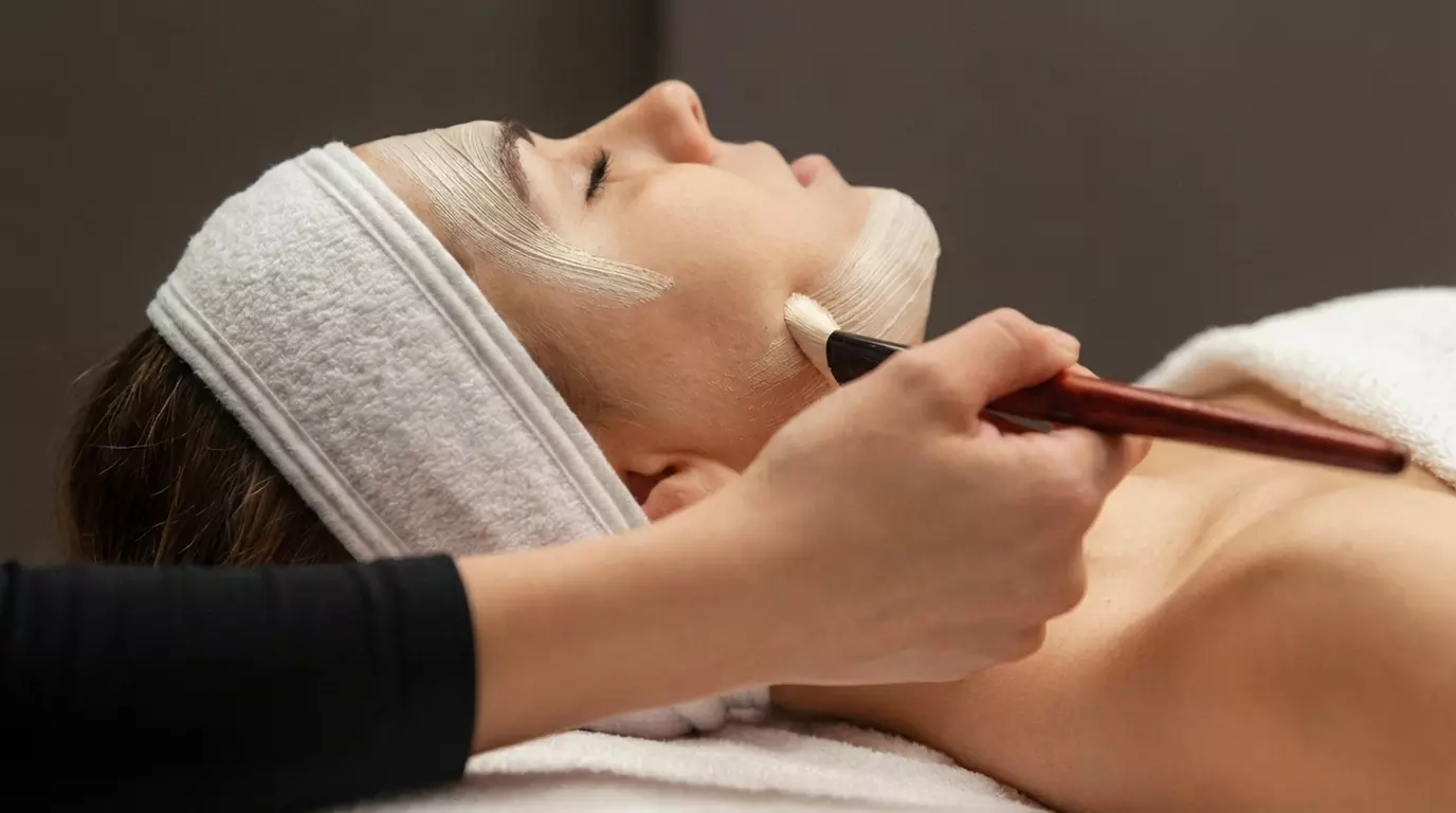 Get Radiant Skin with 1, 3, or 6 Sessions of Deep Cleansing Facial