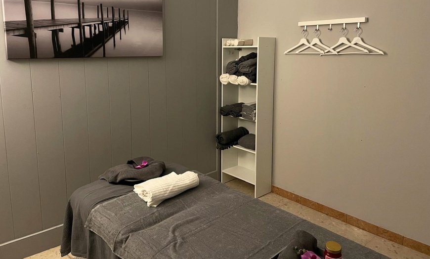 Image 5: Date un capricho: masaje sueco o tailandés con duración a elegir