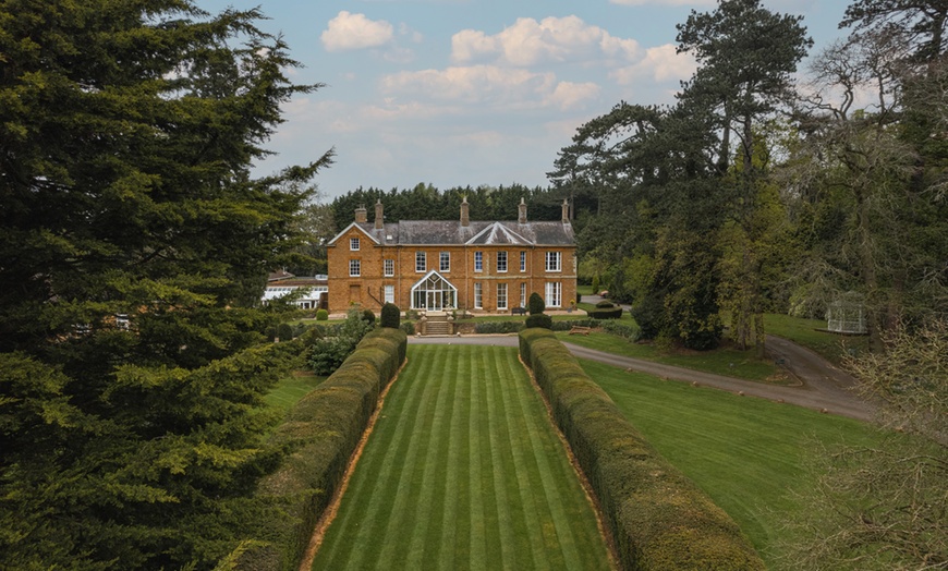 Image 2: Northamptonshire: Double or Superior Double Room with Breakfast & More