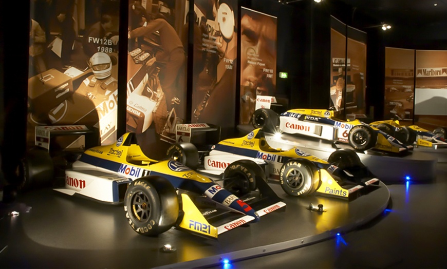 Image 2: Exclusive Williams F1 Tour