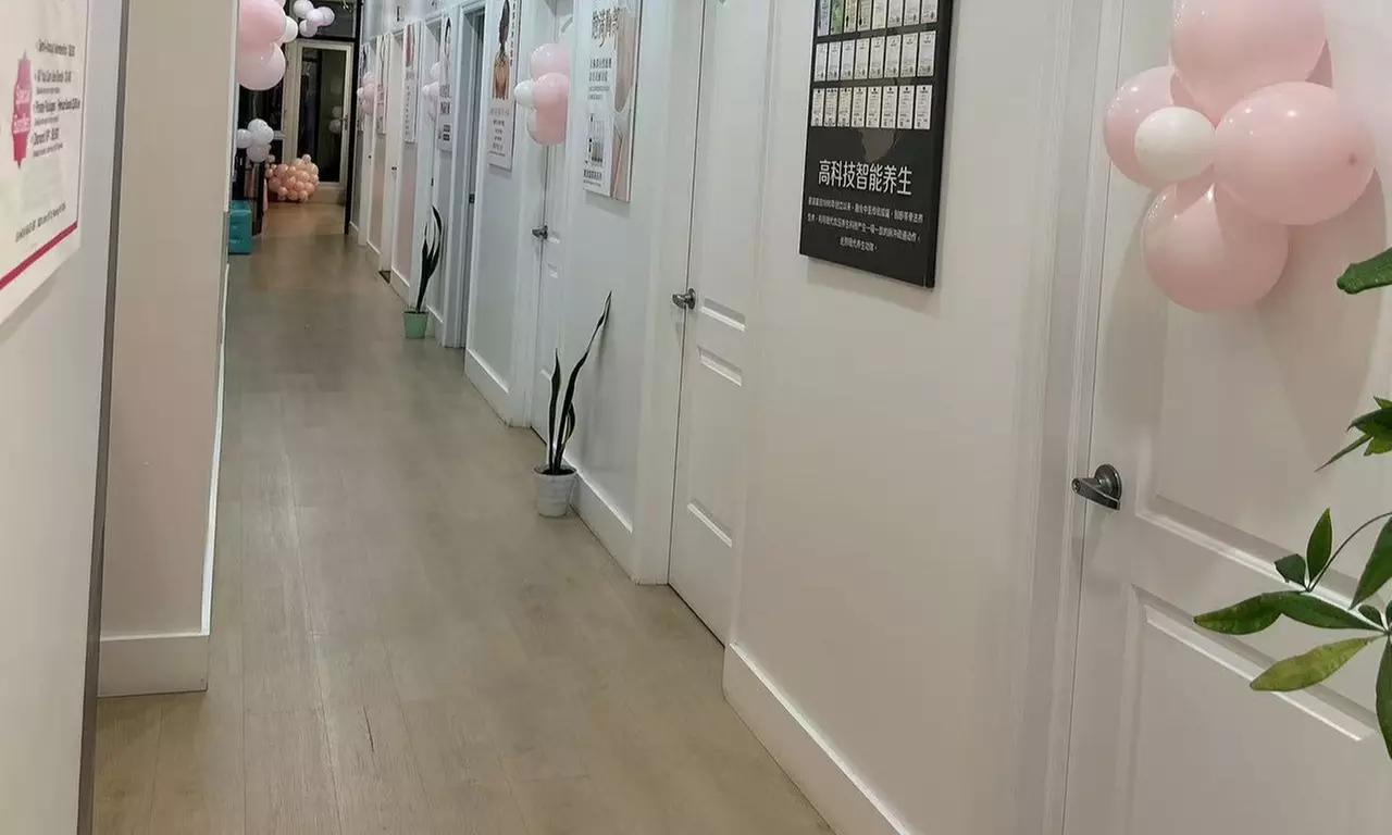 90-Minute Introductory Massage Session or Classic Relaxation Massage