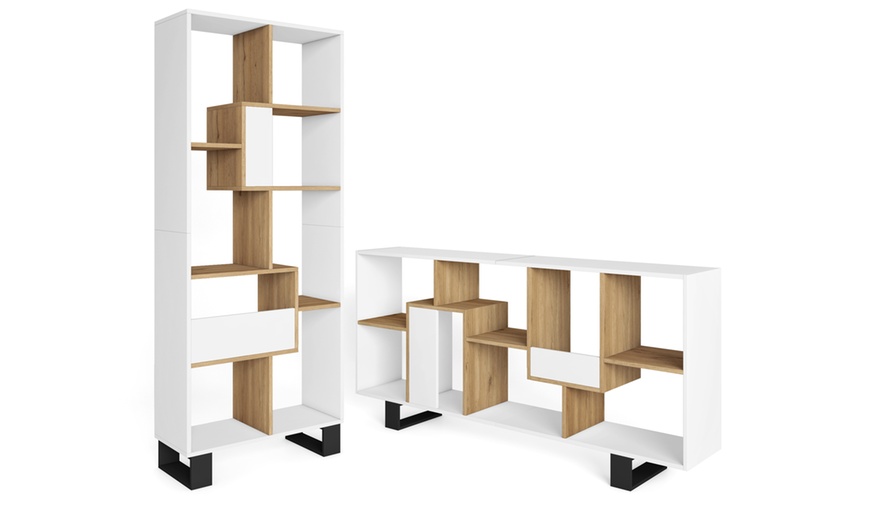 Image 7: Speels vormgegeven boekenkast