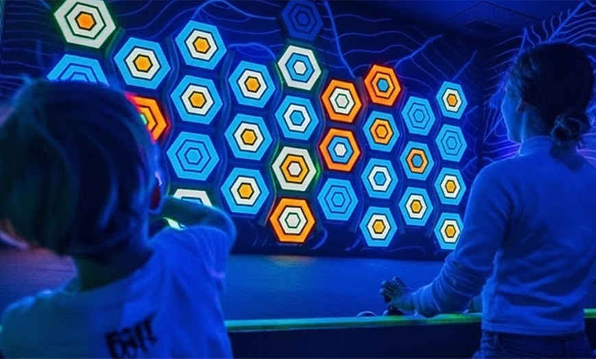 Image 5: Entrada optima o premium en Cosmozone 