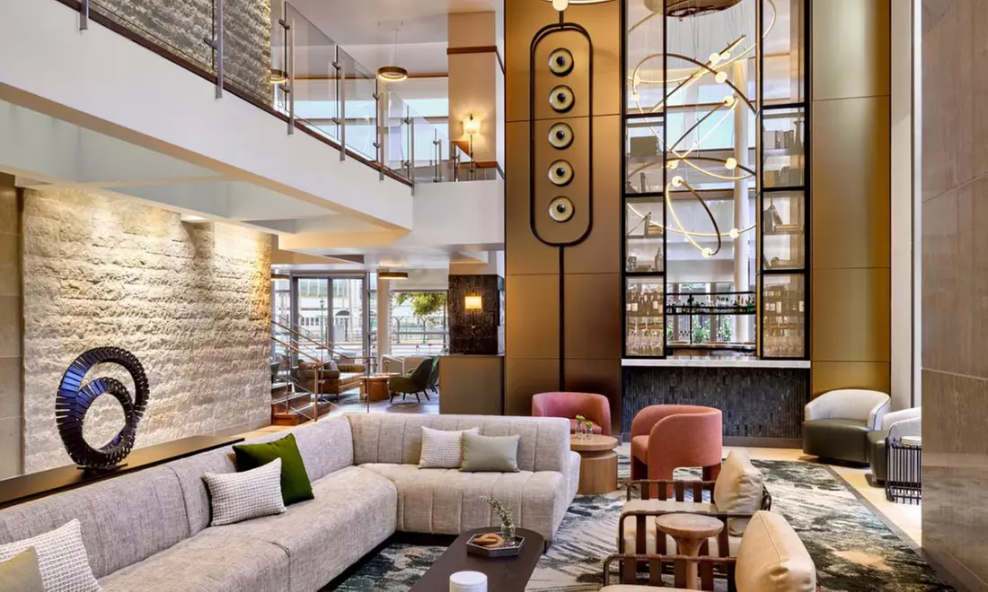 Member's Only: 4-Star Omni Hotel in San Diego's Gaslamp Quarter