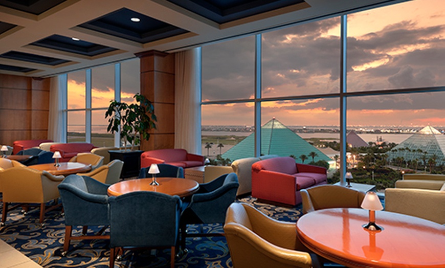Image 6: Member Pricing: Coastal Galveston Resort, includes Value Pass
