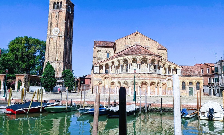 Image 7: Esperienza Unica in Barca: Prosecco, Isole di Murano e Burano!