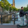 Image 2: Amsterdam per elektrische step: 1 of 3 uur of een hele dag