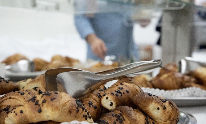 Image 18: Monticelli Terme: 1 o 2 notti con colazione o mezza pensione e terme