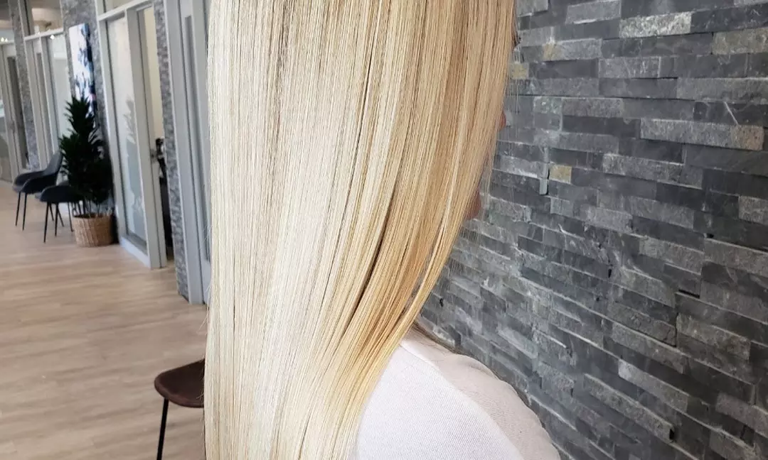 Get Smooth, Shiny Hair with Silk Press, Haircut, Conditioning!