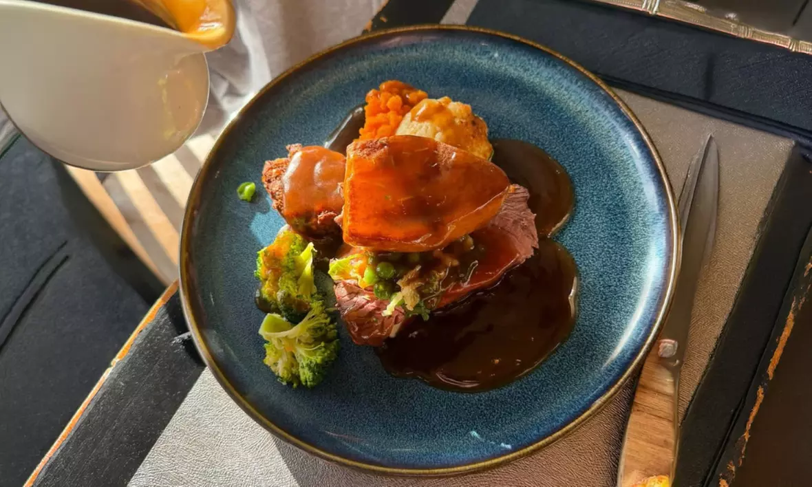 Sunday Roast Platter & Wine for 2, 3 or 4