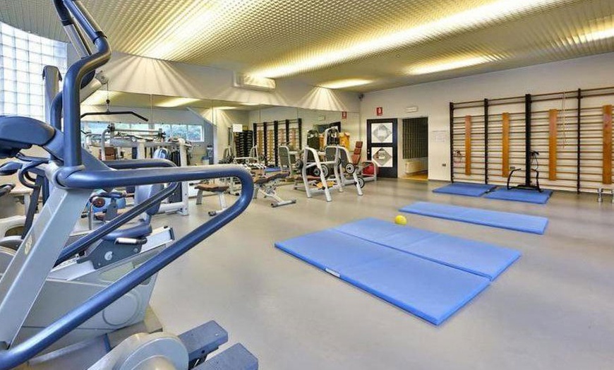 Image 13: Monticelli Terme: 1 o 2 notti con colazione o mezza pensione e terme