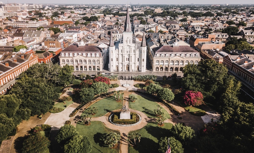 Image 2: 2-Hour New Orleans' Scandalous Cocktail Tour - Up to 40% Off