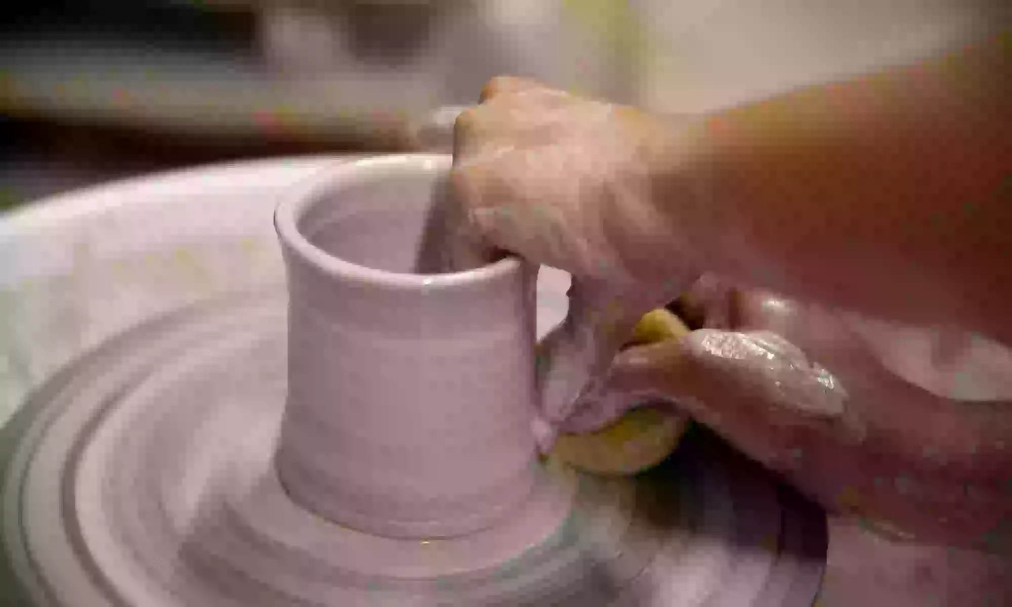 Tu lado más artístico: taller de cerámica en torno para 1 o 2 personas