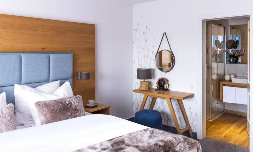 Image 5: Suite für 2 im 4* Adults-Only Hotel Das Aunhamer mit Spa