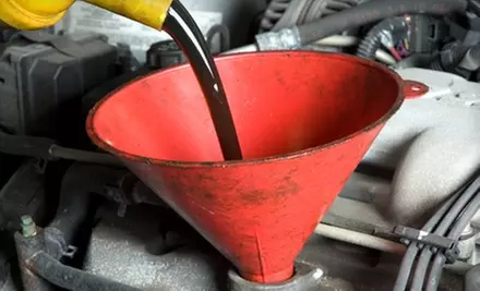 $15 for an Oil Change at Twill Auto Service in St. Petersburg ($31.65 Value) - Primary Image