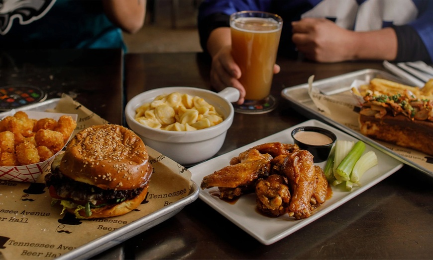Image 4: Beer Flight & Bar Pie Combos + $50/$100 Food/Drink Credit