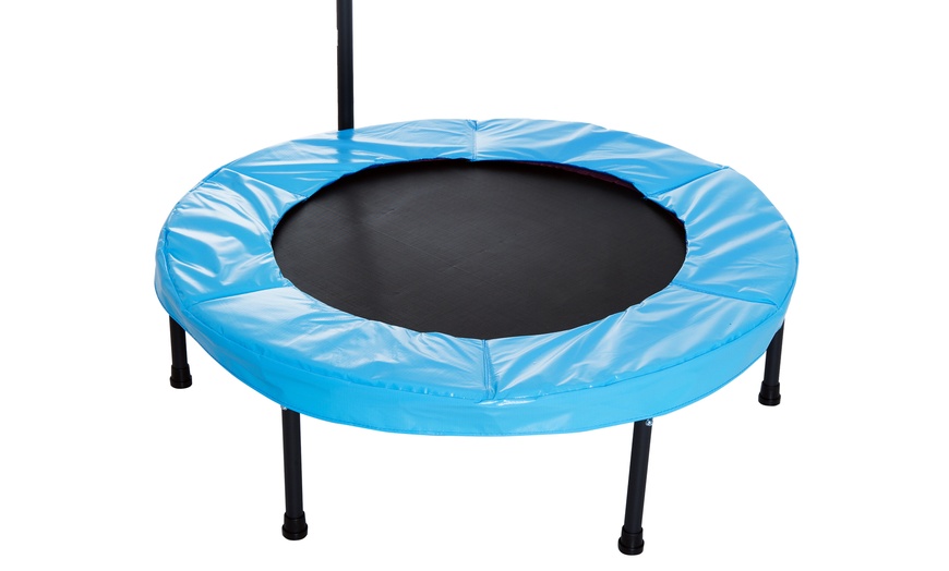 Image 2: HomCom Indoor Trampoline with Adjustable Handle