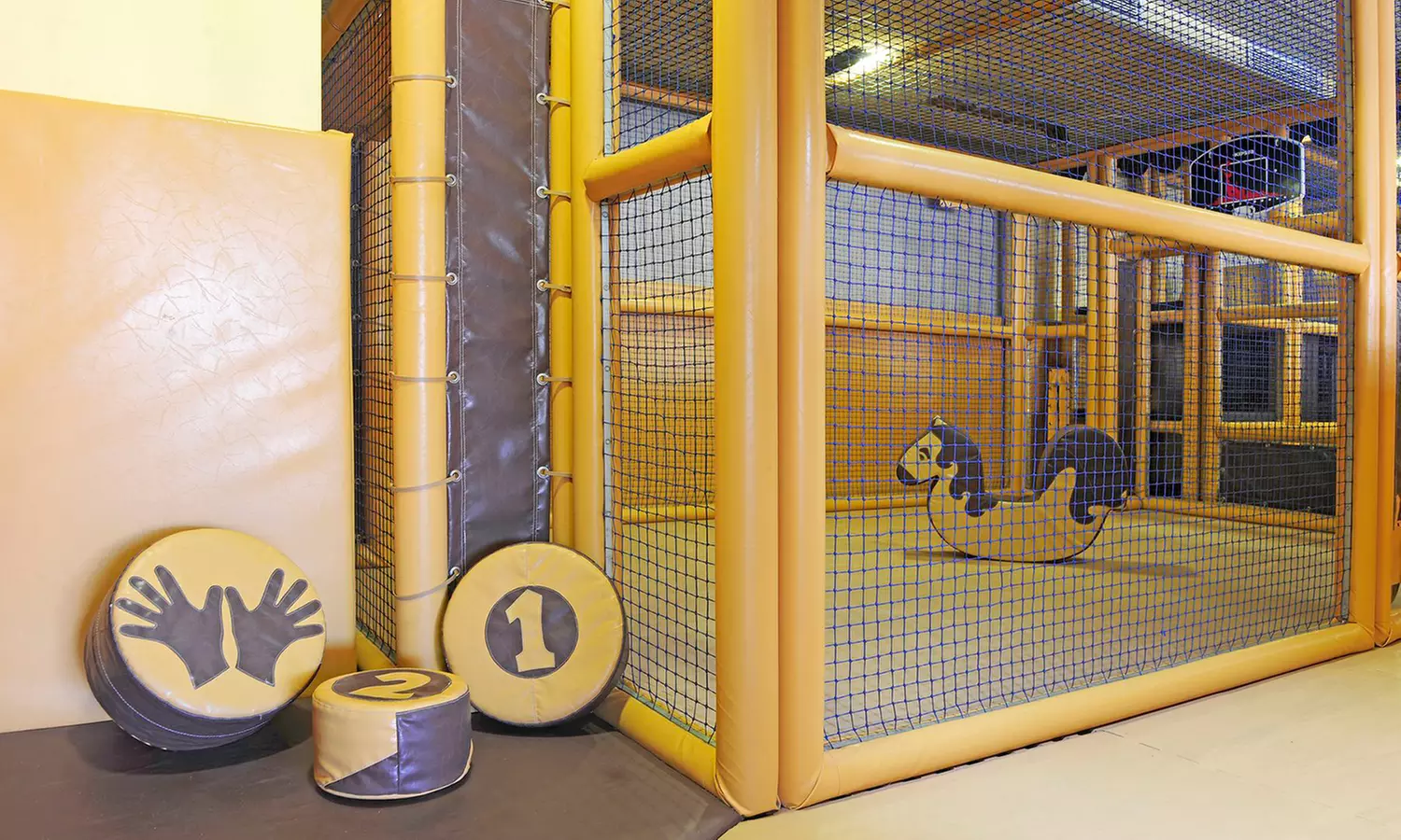 Menú mediterráneo para 2 o 4 con postres y vino con vistas al mar