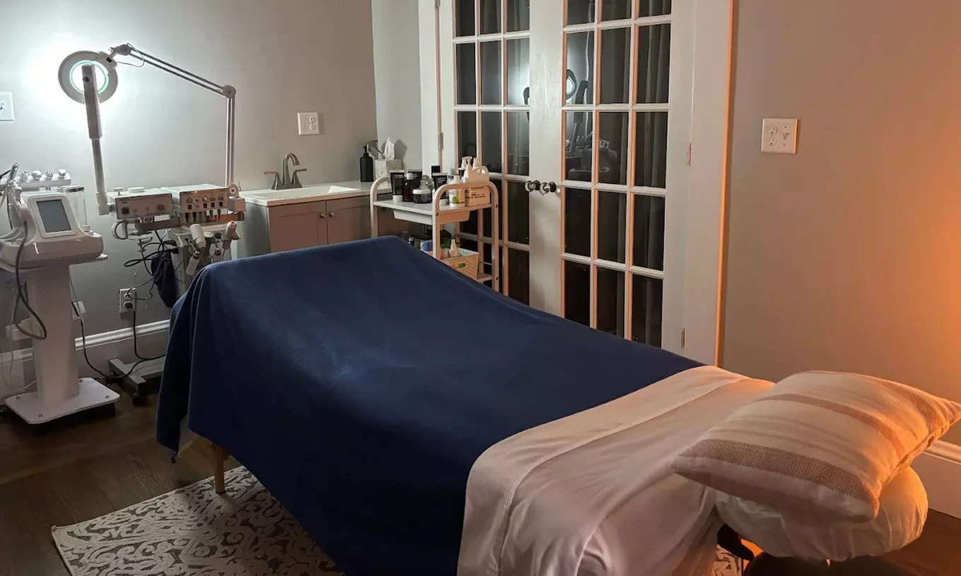 30 Min Deep Tissue Massage + 45, 30, or 70 Min Bliss Facial