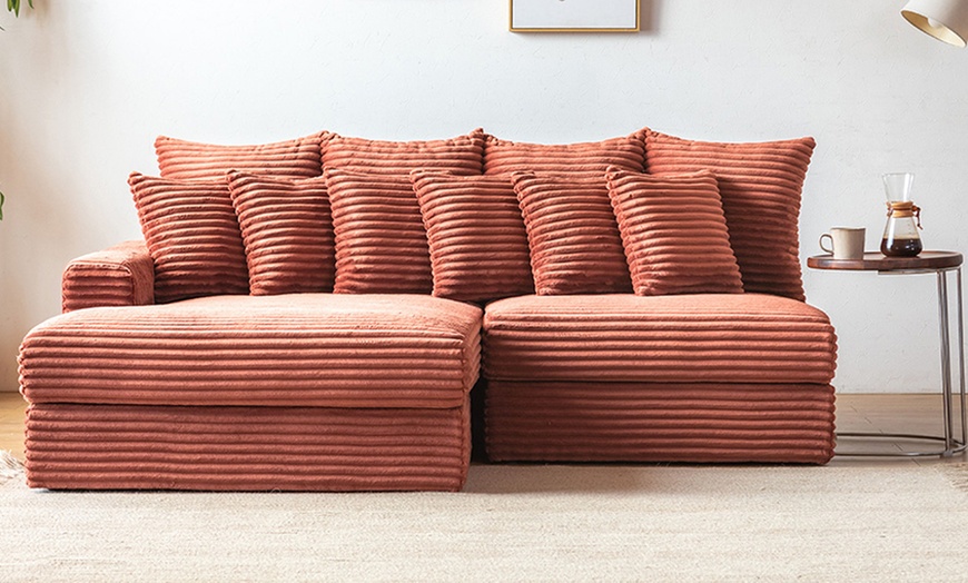 Image 16: Canapé d'angle "Kendari" de Kocoon en velours côtelé