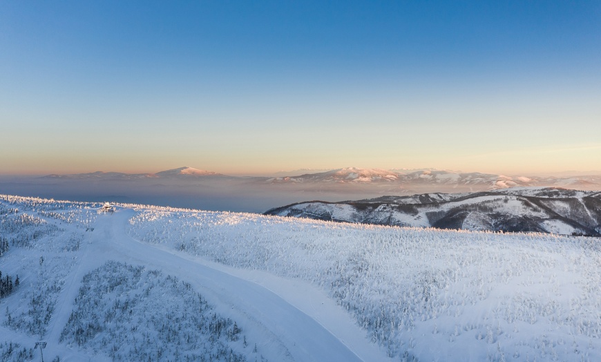 Image 10: ⛷️ Całodniowy skipass dla 1 osoby w Szczyrk Mountain Resort