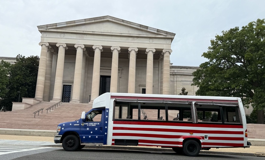 Image 2: 2 Hour Small Group Minibus Tour of Iconic D.C. Landmarks