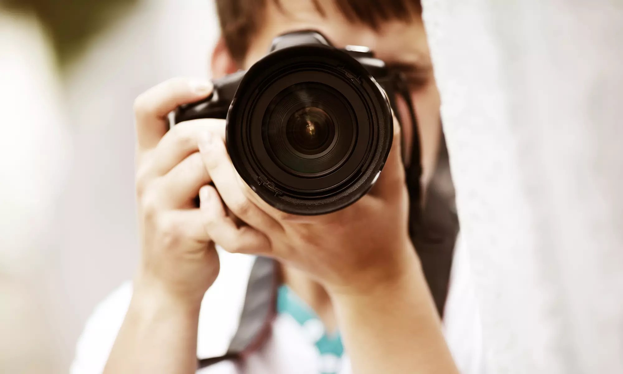 Up to 58% Off on Outdoor Photography at LIFE 2 LUXURY (Streetservice) - Primary Image