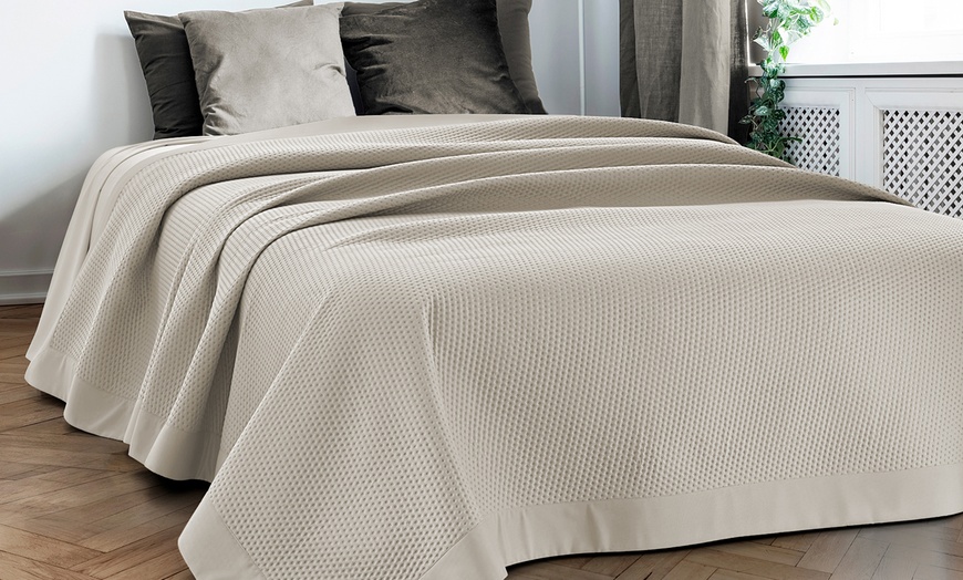 Image 9: Tagesdecke mit Pinsonic-Steppung