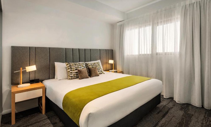 Image 5: Quest Bella Vista: Studio, One, Two, or Three-Bedroom Apartment