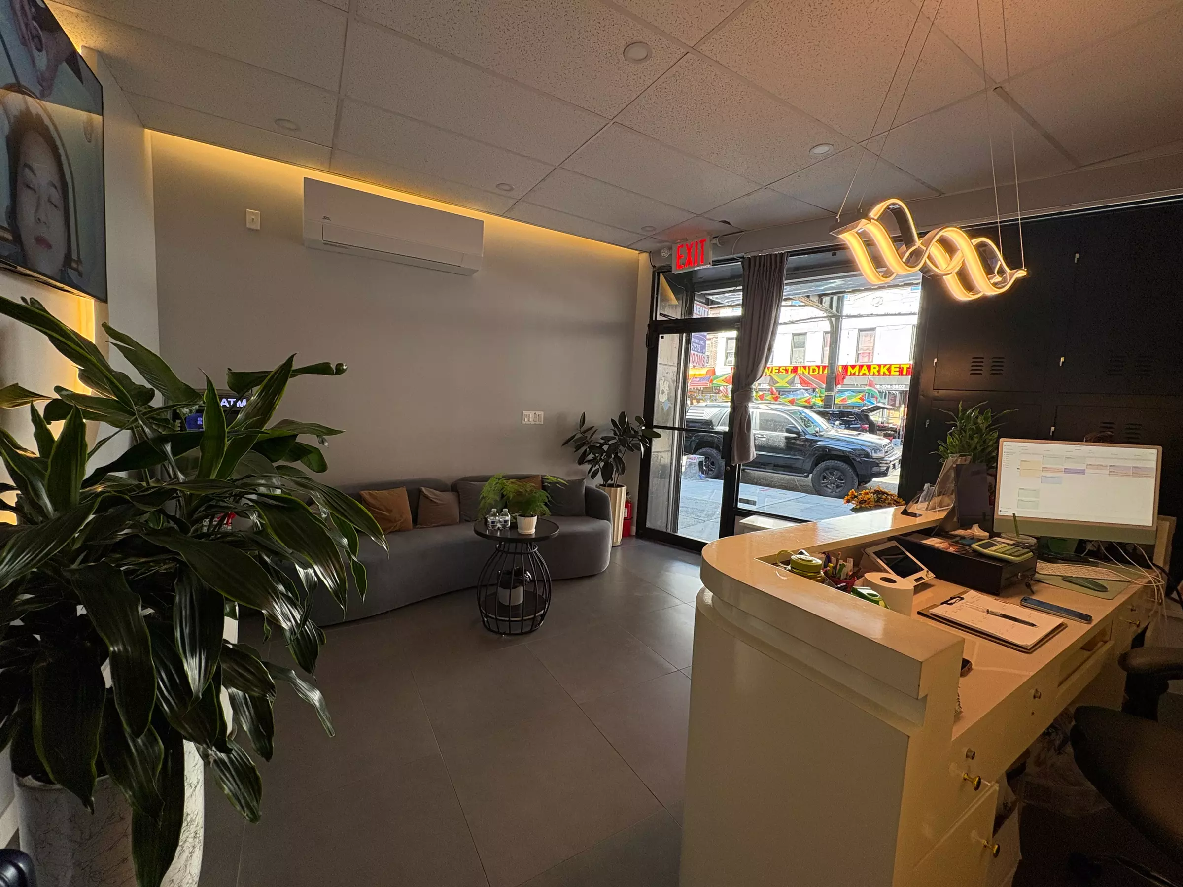 Luxurious Head Spa Treatments for Solo or Couples, Plus Facial Options