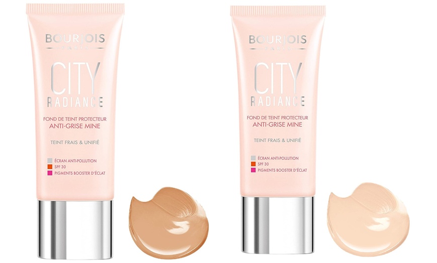 Image 1: Bourjois City Radiance Foundation