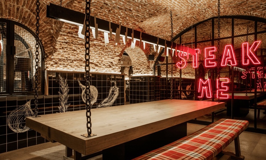 Image 12: Combo de afterwork en SteakBurger con 5 o 10 cervezas y picoteo