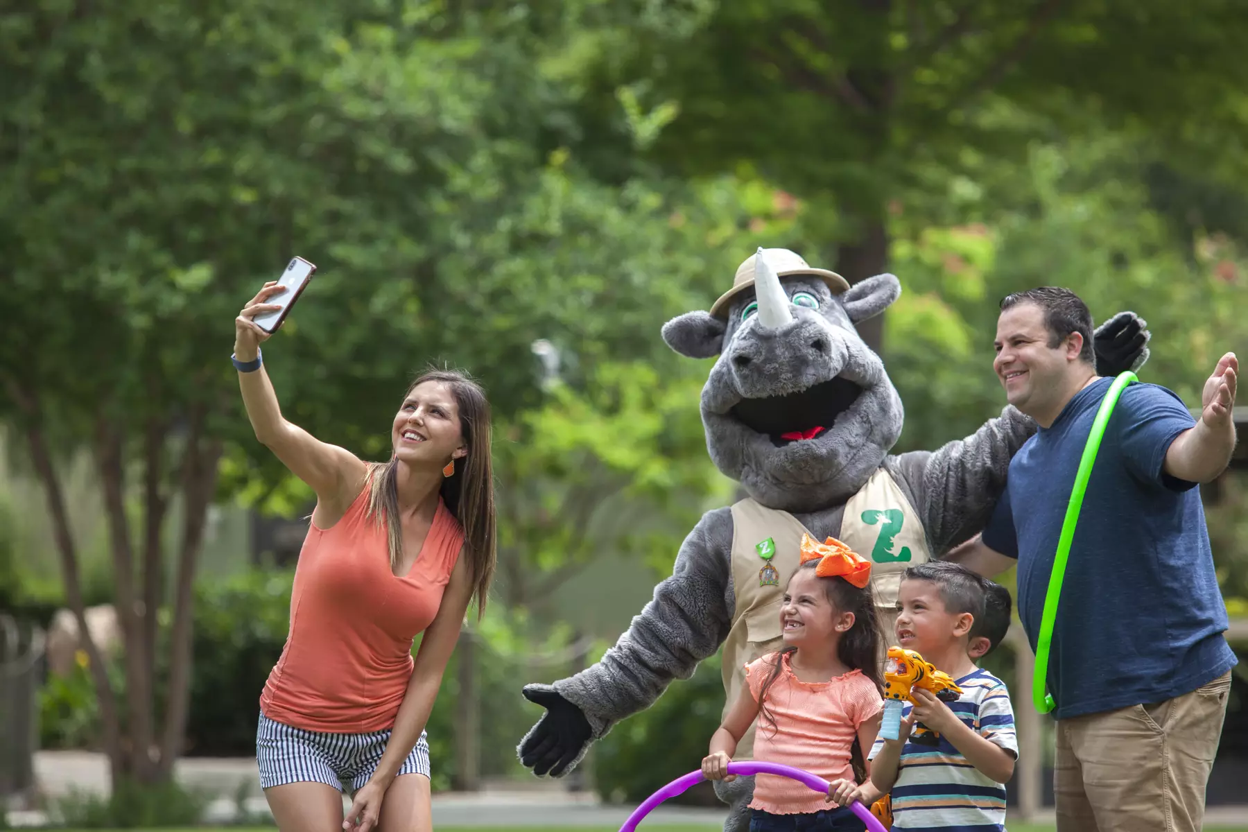 San Antonio Zoo Discount Tickets & Savings!