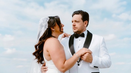 2 Hours of Wedding Photography with Online Image Gallery - Liz Avery | San Diego Portrait Photography & Events