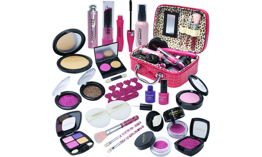 Image 2: Makeup Vanity Carry Case Play Set