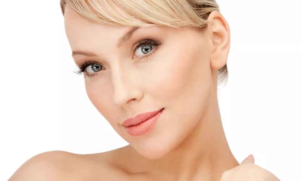 Mezoterapia igłowa z kwasem hialuronowym w Nefrezji - Primary Image