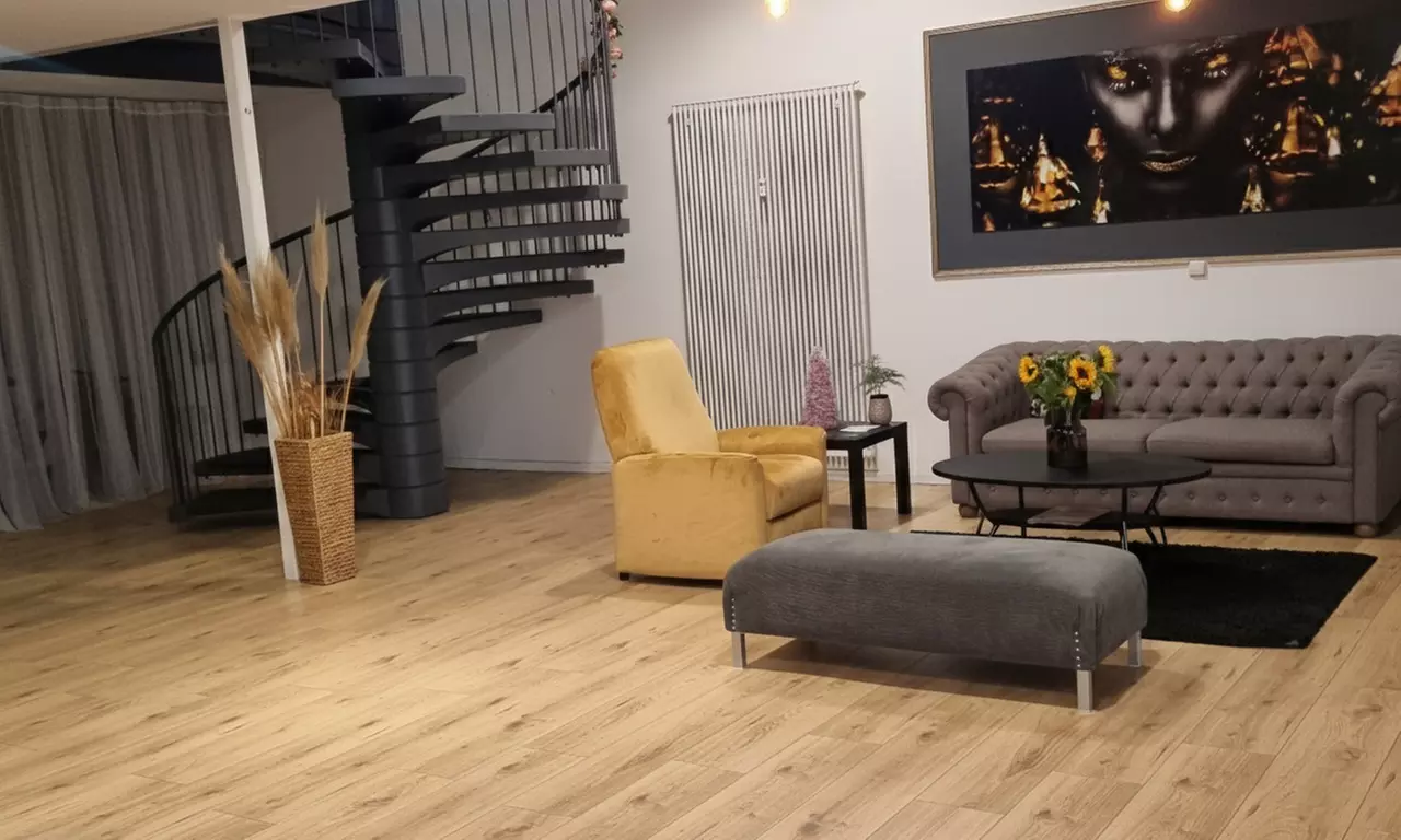 Wimpern- oder Augenbrauen-Lifting inkl. Färben für 1 Person