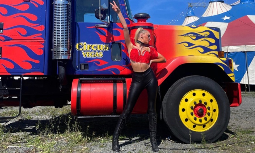 Image 15: Circus Vegas - American Circus