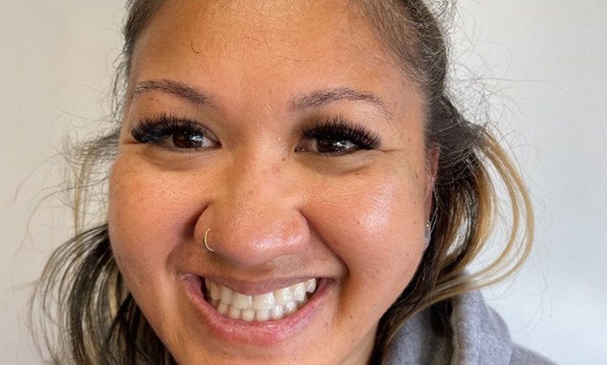 Image 5: Full Set of Classic Lashes or Hybrid or Volume Lashes with One Fill