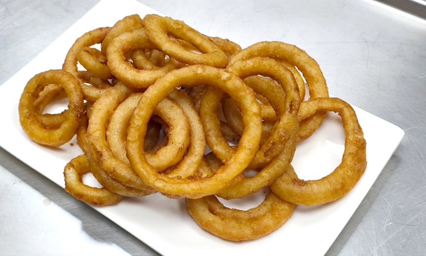 Image 7: Dinner for 2, Family Package, Burger Combo/C$20, C$40, or C$60 Voucher