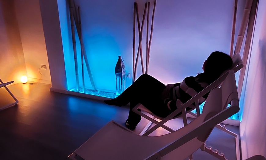 Image 2: Sesiones y bonos de haloterapia, gravedad cero y circuito detox