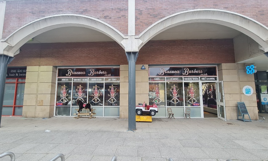 Image 5: Gold, Silver, or Individual Haircut Options – Skin Fades and More