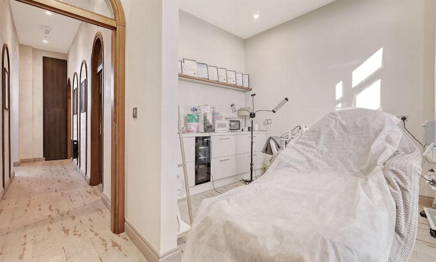 Image 8: Achieve Natural Results with up to 3ml Dermal Filler