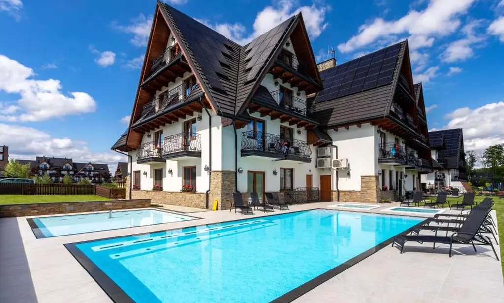 Masaże, dostęp do strefy spa i opcjonalne noclegi z BB dla 2 osób